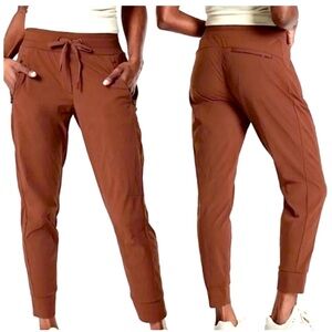 Athleta Trekkie North High Rise Jogger Mauve Brick Rust Red  8 EUC